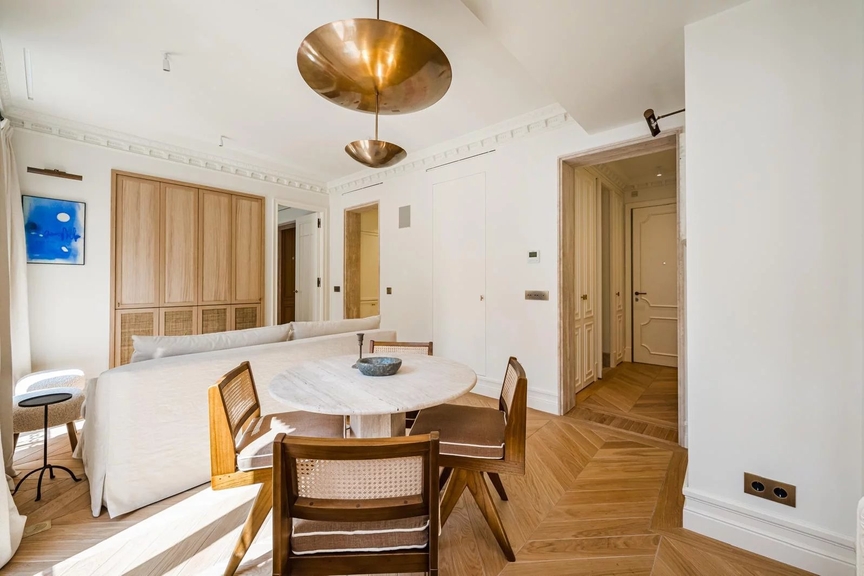 A true luxury pied-à-terre in the heart of Madrid’s Golden Mile.