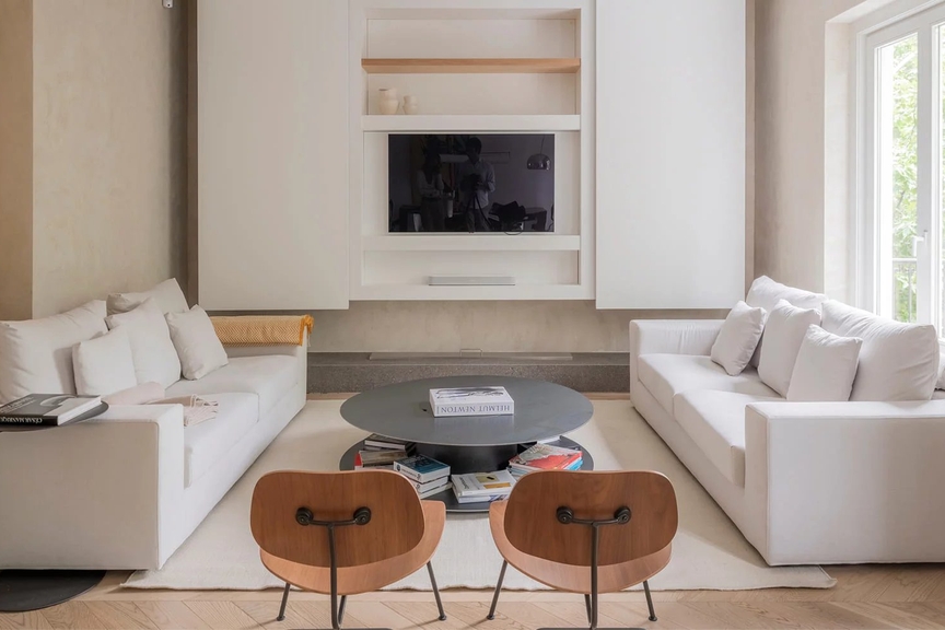 Exclusive Apartment with Four Balconies in Salamanca