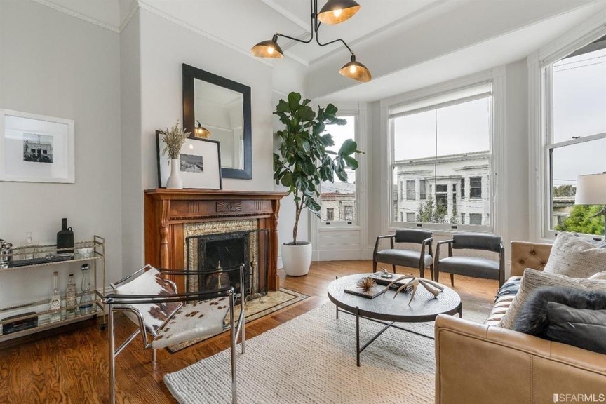 Fabulous flat with terrace for sale just steps away from Mission Dolores 