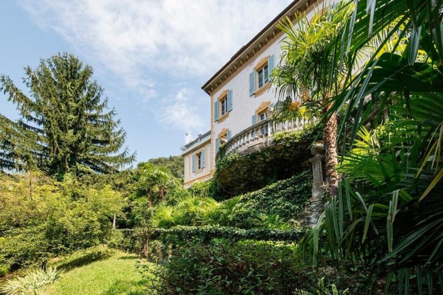 Maravillosas vistas al lago en esta preciosa villa del siglo XVIII