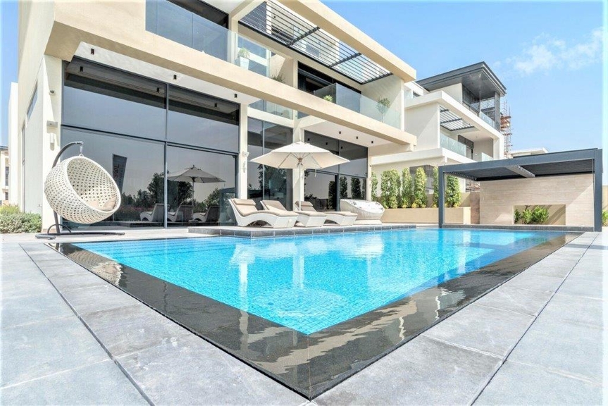 Impressive 6 Bedroom Villa for sale at Jumeirah Golf Estates