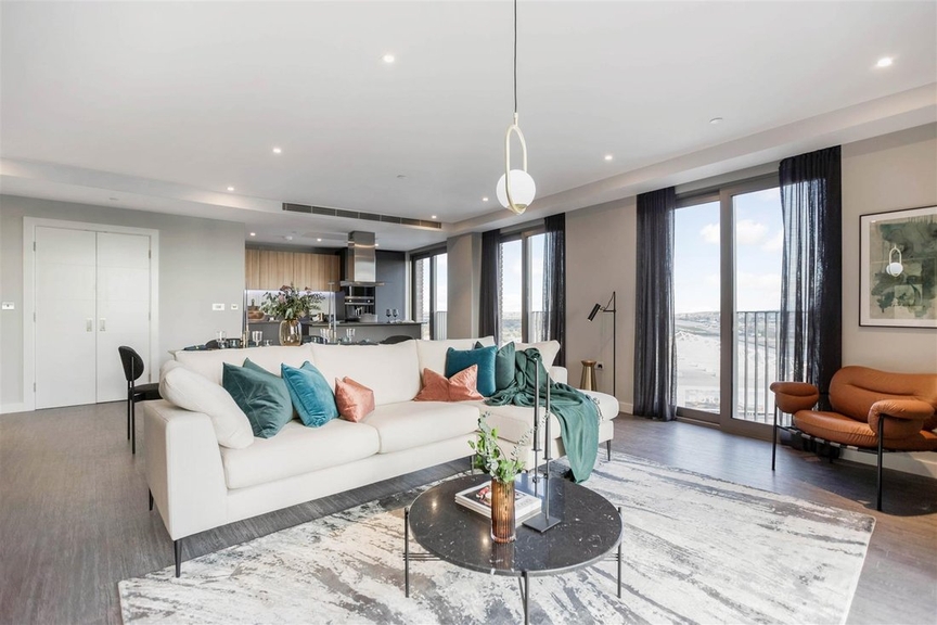 Impresionante atico en venta con excepcionales vistas en Royal Docks