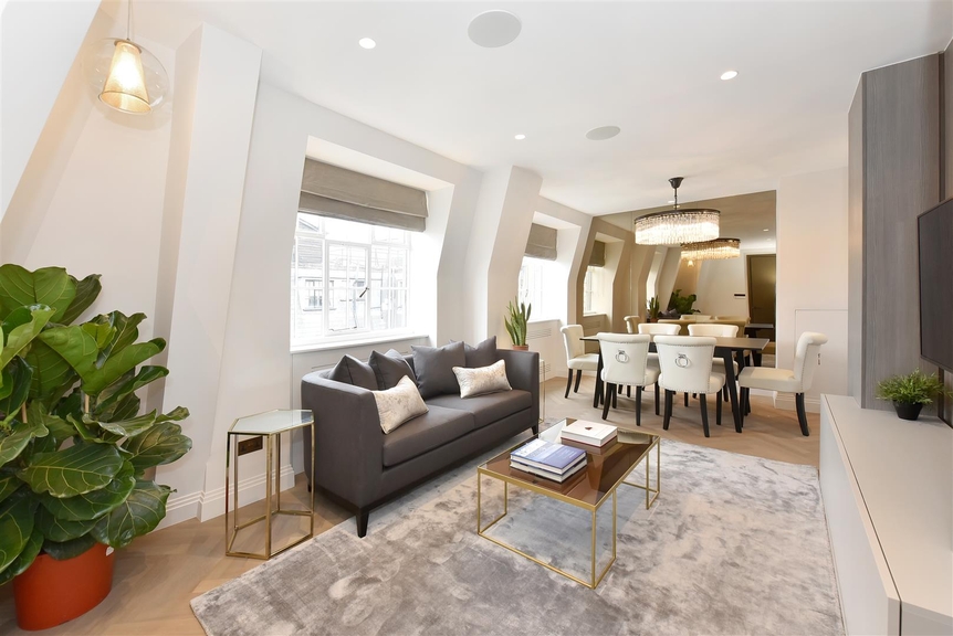 Luxury apartment in the sought after neighborhood of Knightsbridge