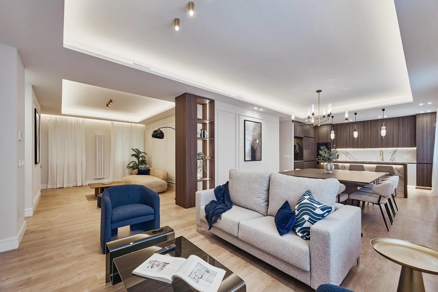 Exclusivity and light in a tailor-made home