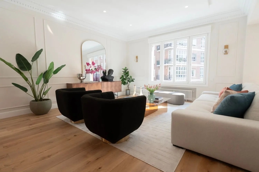 Classic Luxury Residence on Castellana Classic Luxury Residence on Castellana