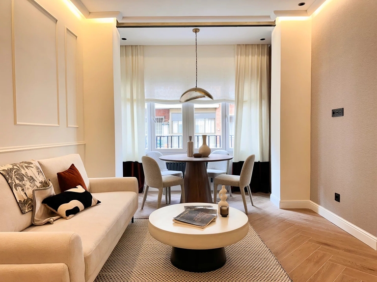 Renovated apartment a few steps from the Retiro Park