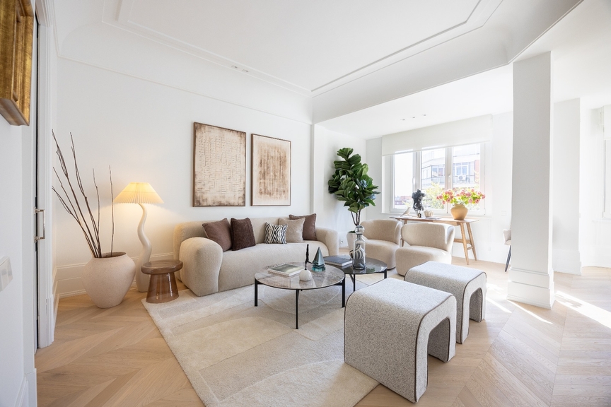 Renovated apartment next to Paseo de la Castellana Renovated apartment next to Paseo de la Castellana