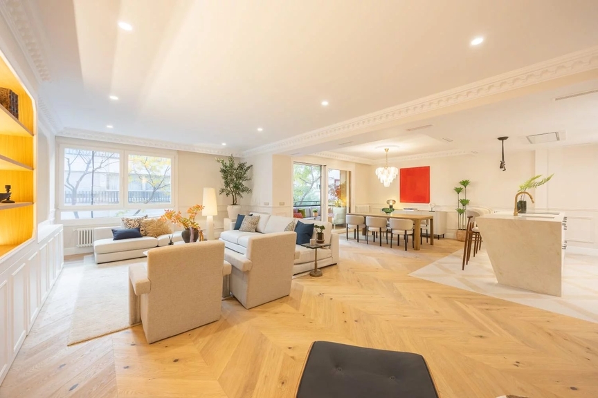 Maravilloso apartamento con terraza reformado en Recoleto