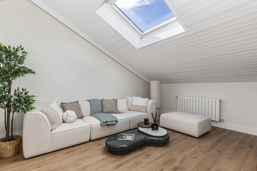 Exclusive renovated property with two terraces in the heart of Justicia