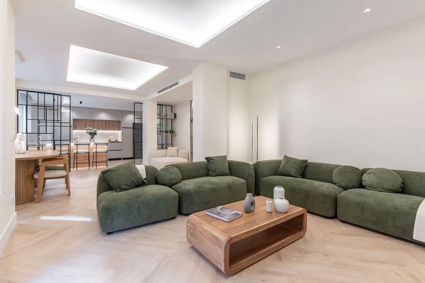 Space, light and elegance in Moncloa