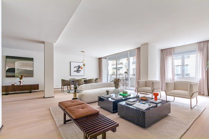 Magnificent flat in the sought-after Recoletos neighbourhood